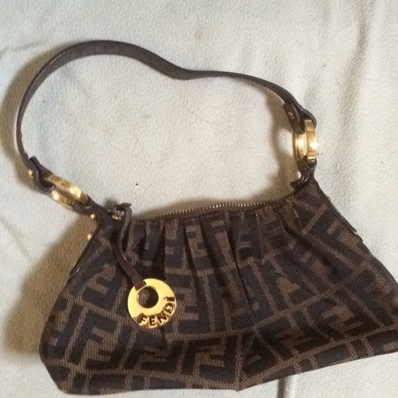 Fendi bag - Picture 2 of 4